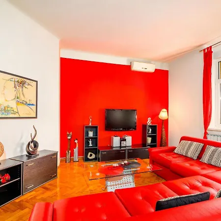 Grand In Strict Center Of Appartement Rijeka